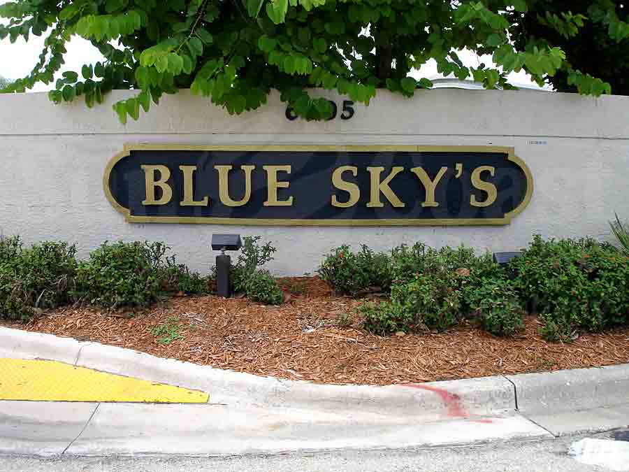 BLUE SKYS MOBILE HOME PARK Signage